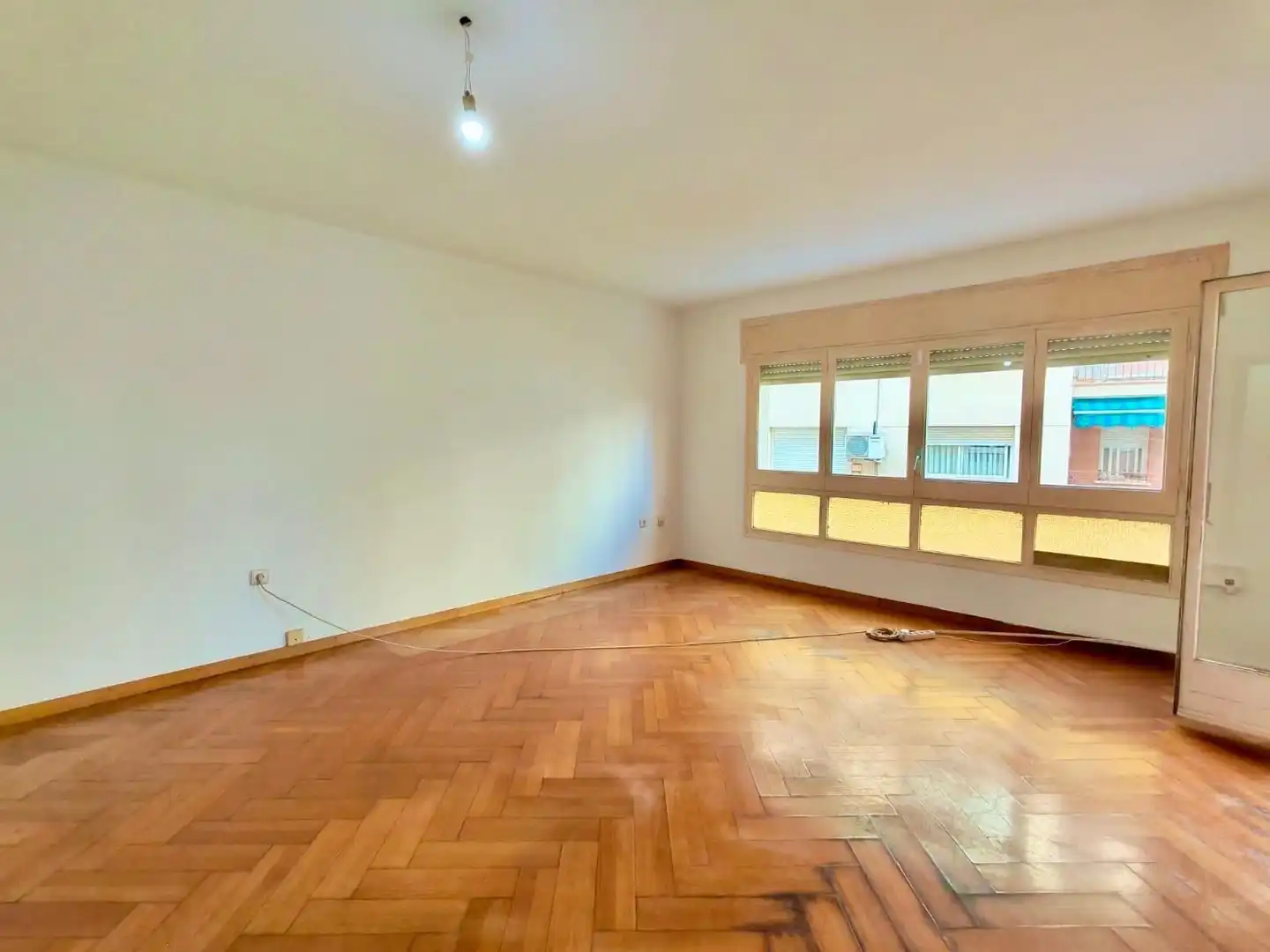 Planta baja en venta en Carrer CATALUNYA, Centre