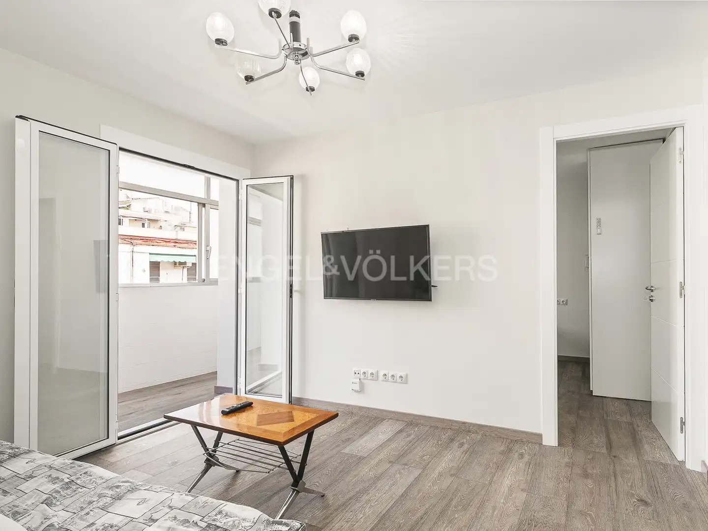 Terraza de Piso de alquiler en  Barcelona Capital con Aire acondicionado, Calefacción y Amueblado