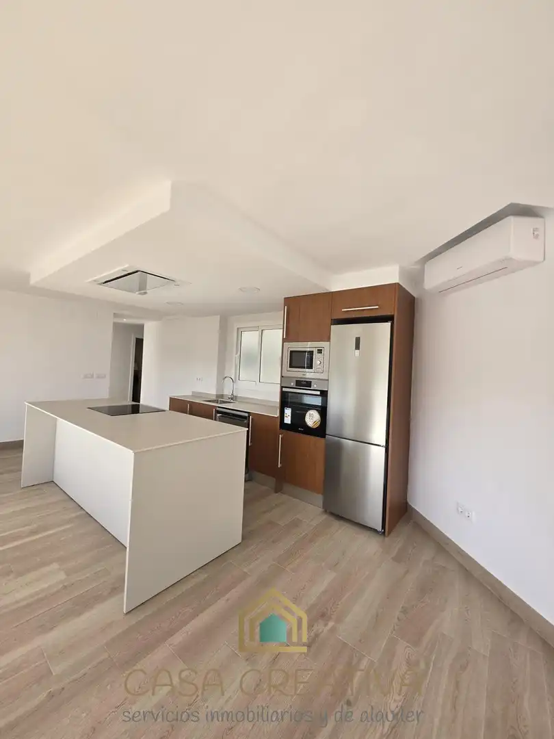 Cuina de Pis de lloguer en Gandia amb Aire condicionat, Calefacció i Terrassa