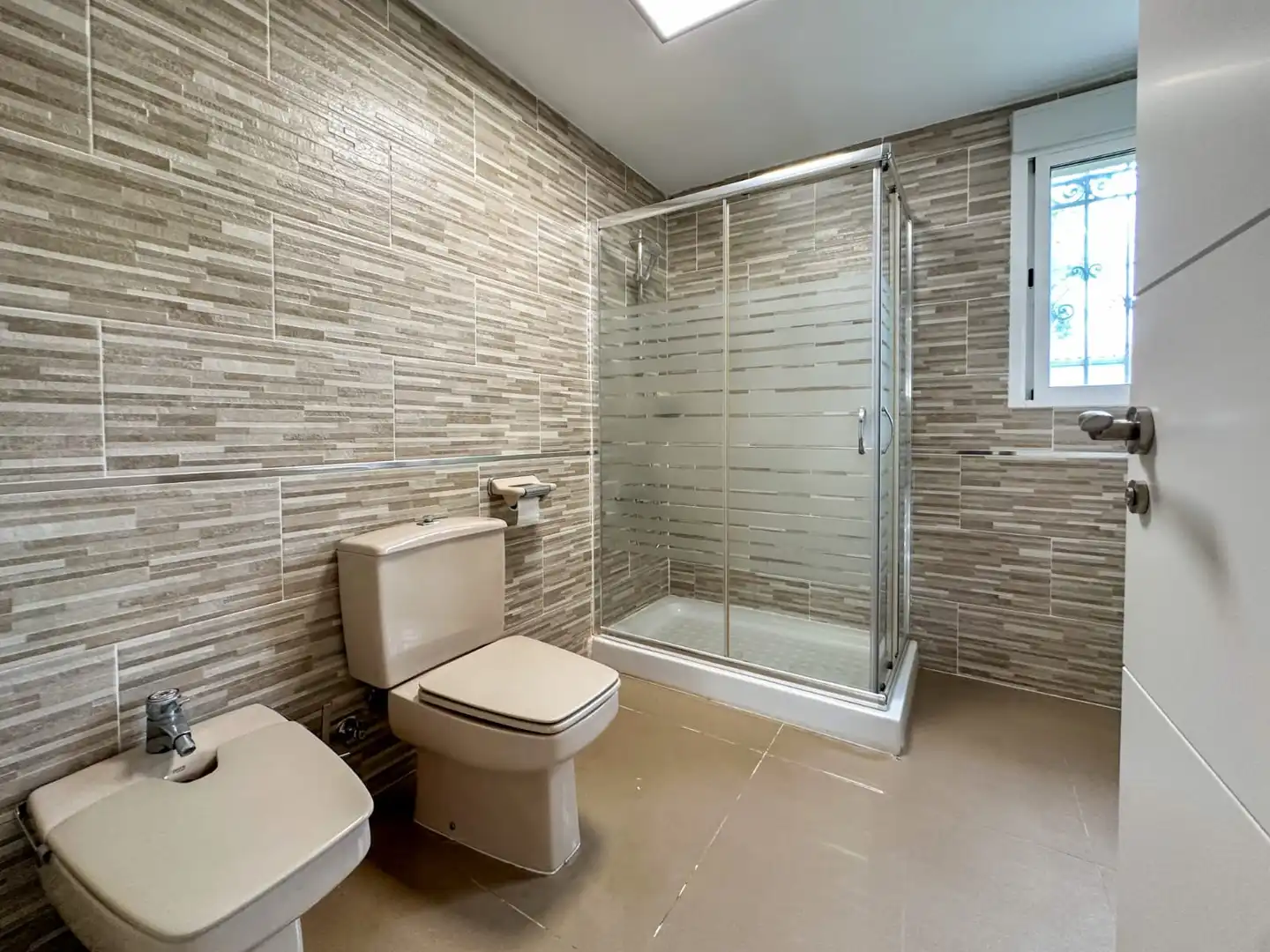 Baño de Casa o chalet en venta en Cambrils con Aire acondicionado, Calefacción y Jardín privado