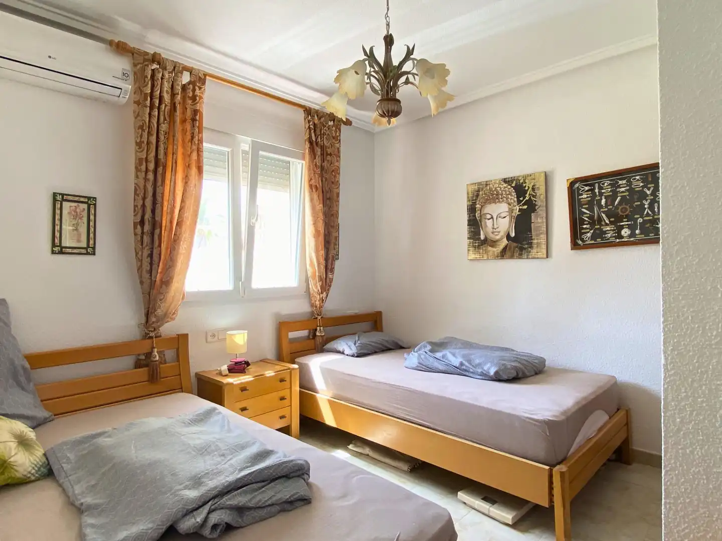Schlafzimmer von Haus oder Chalet zum Verkauf in Rojales mit Klimaanlage, Heizung und Privatgarten