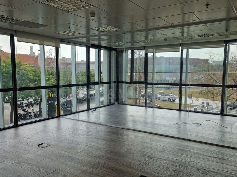 Office to rent in L'Hospitalet de Llobregat  with Air Conditioner