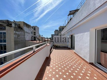 Oficina amb ascensor de lloguer a Passeig GRACIA
