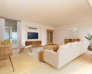 Sala d'estar de Pis en venda en Mataró amb Aire condicionat, Calefacció i Terrassa