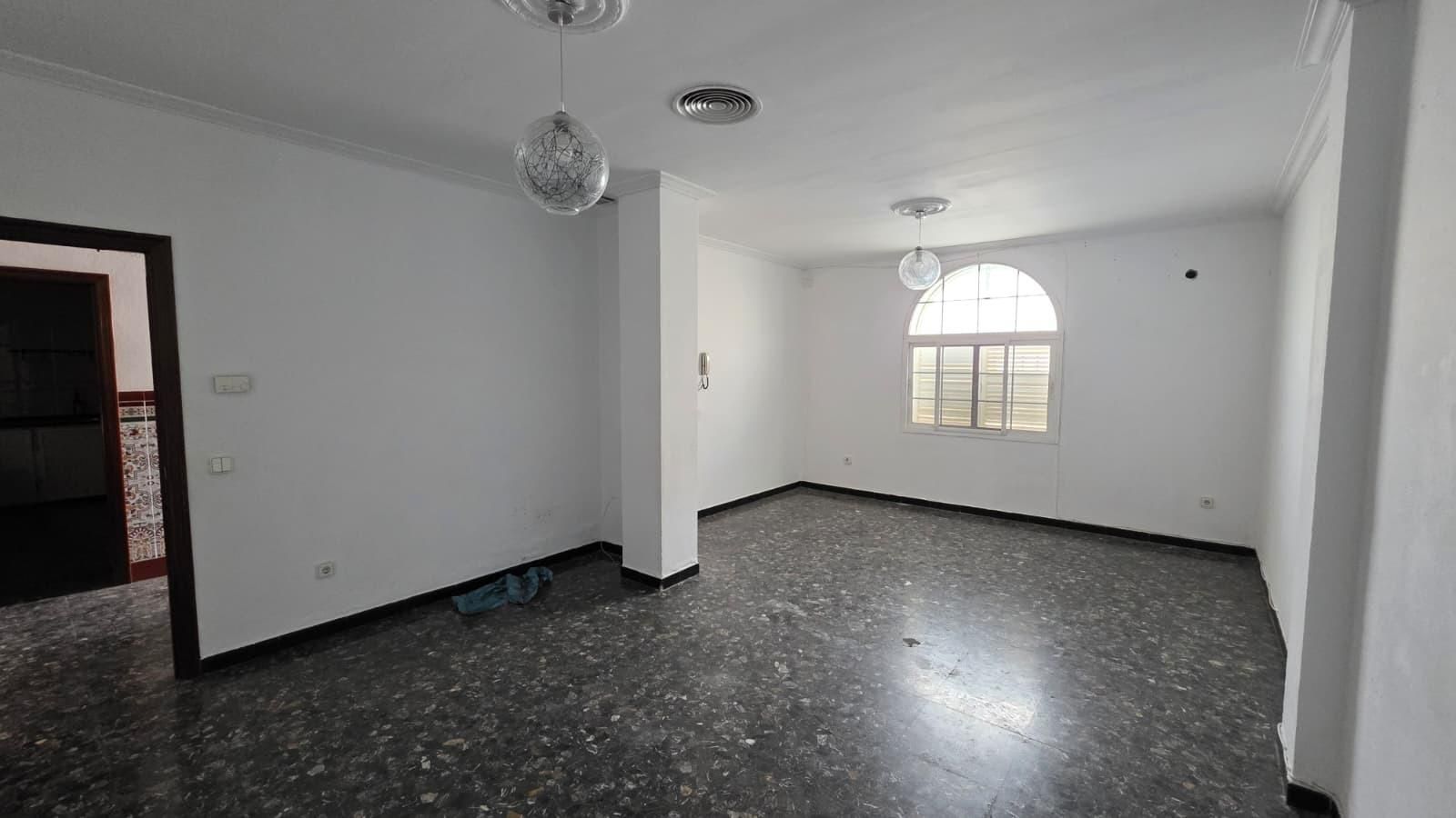 Casa o xalet en venda en Alcalá de Guadaira amb Traster i Balcó