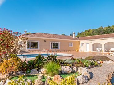 Villa con piscina in vendita a Altea ciudad