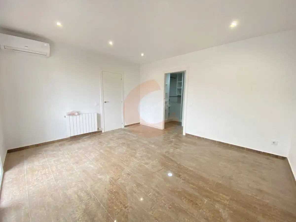 Habitación de Casa o chalet en venta en Santa Oliva con Aire acondicionado, Calefacción y Jardín privado