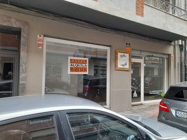 Local commercial à louer à Avenida DE LA PAZ