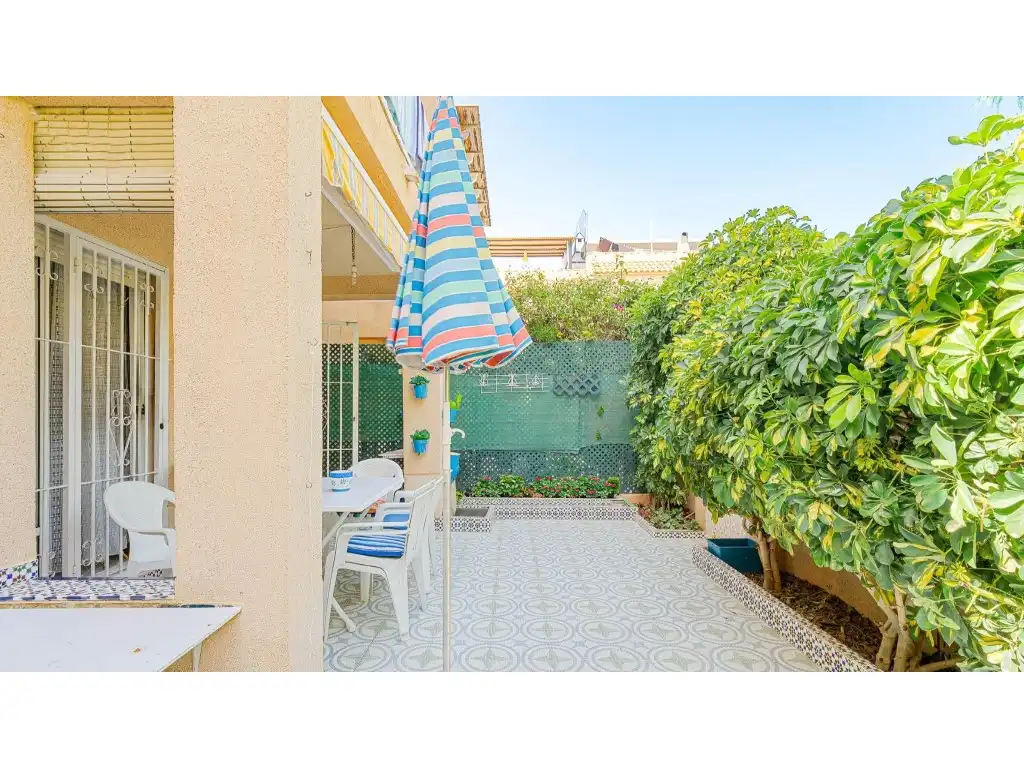 Bungalow amb piscina en venda a Calle Alboran S/N, imagen 7