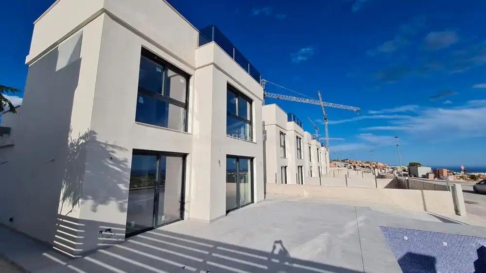 Vista exterior de Casa o chalet en venta en Mutxamel con Aire acondicionado, Jardín privado y Terraza