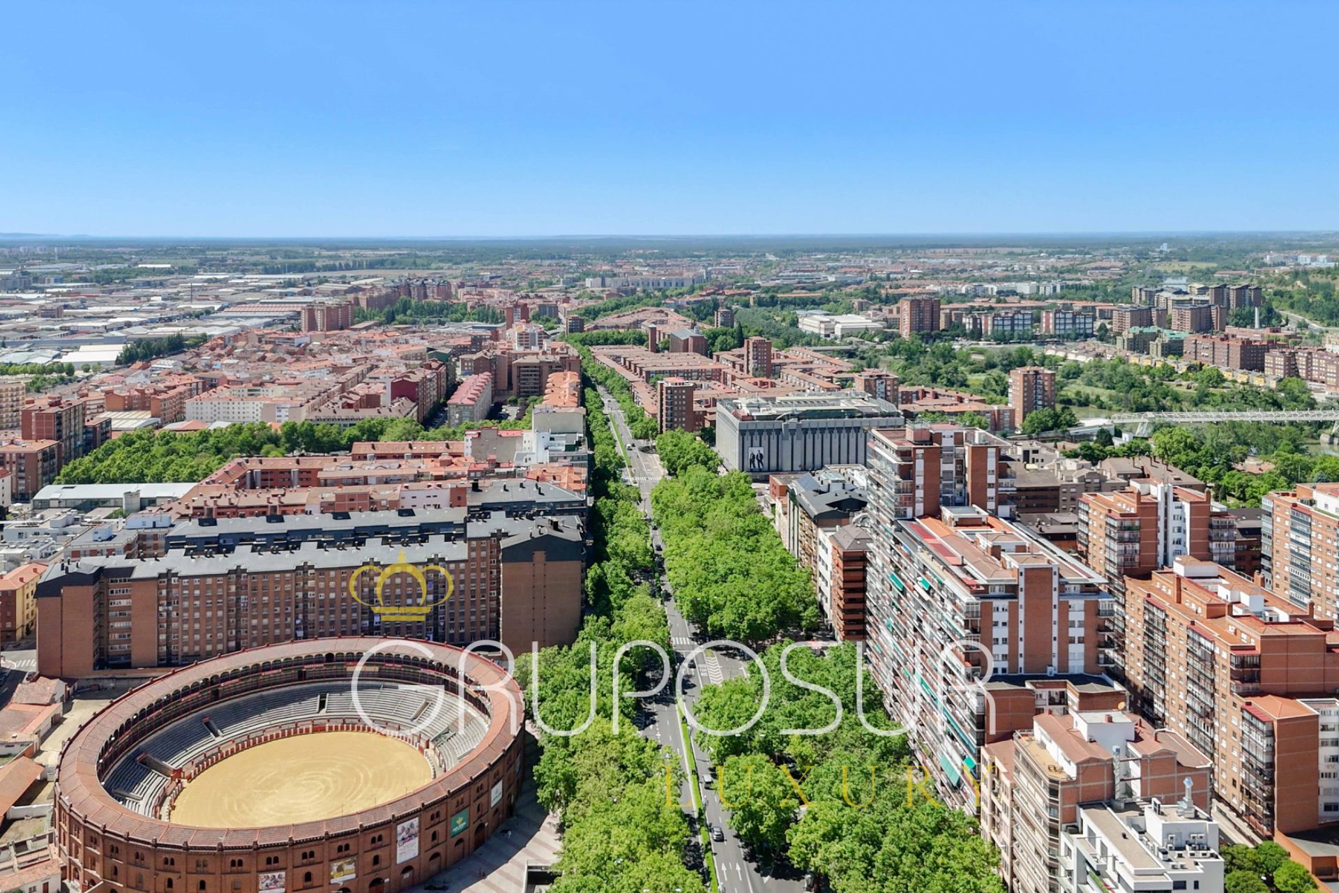 Exterior view of Flat for sale in Valladolid Capital  with Heating, Parquet flooring and Terrace