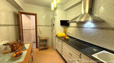 Photo 3 of Flat for sale in Calle Duc de Llíria, 60, Parque de la Bombilla, Llíria