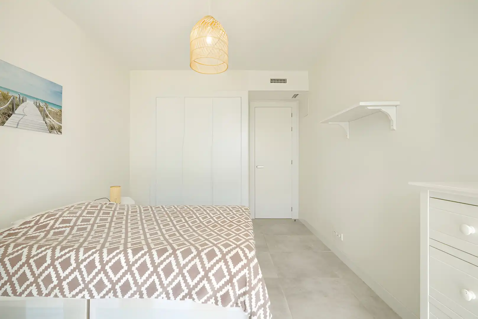 Dormitori de Apartament en venda en Estepona amb Aire condicionat, Jardí privat i Terrassa