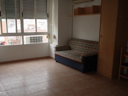 Bedroom of Flat to rent in  Madrid Capital  with Air Conditioner, Heating and Washing machine