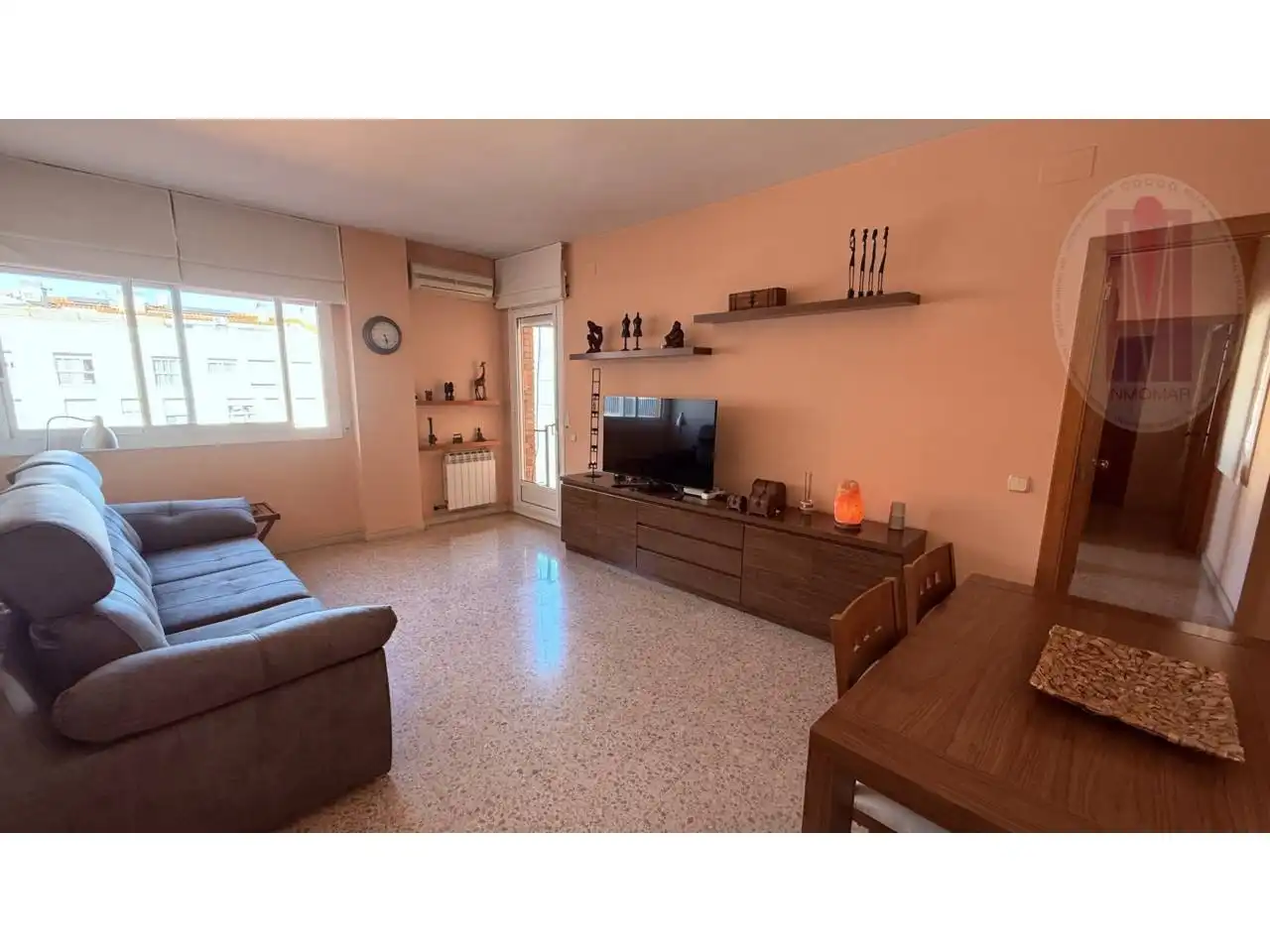 Sala de estar de Piso en venta en Cornellà de Llobregat con Calefacción y Balcón