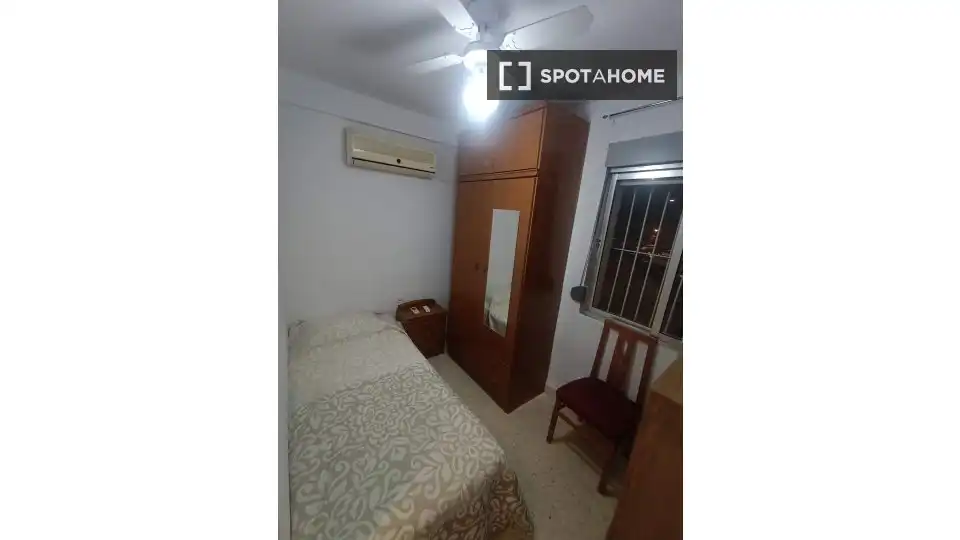 Habitació a Juan XXIII - Rochelambert