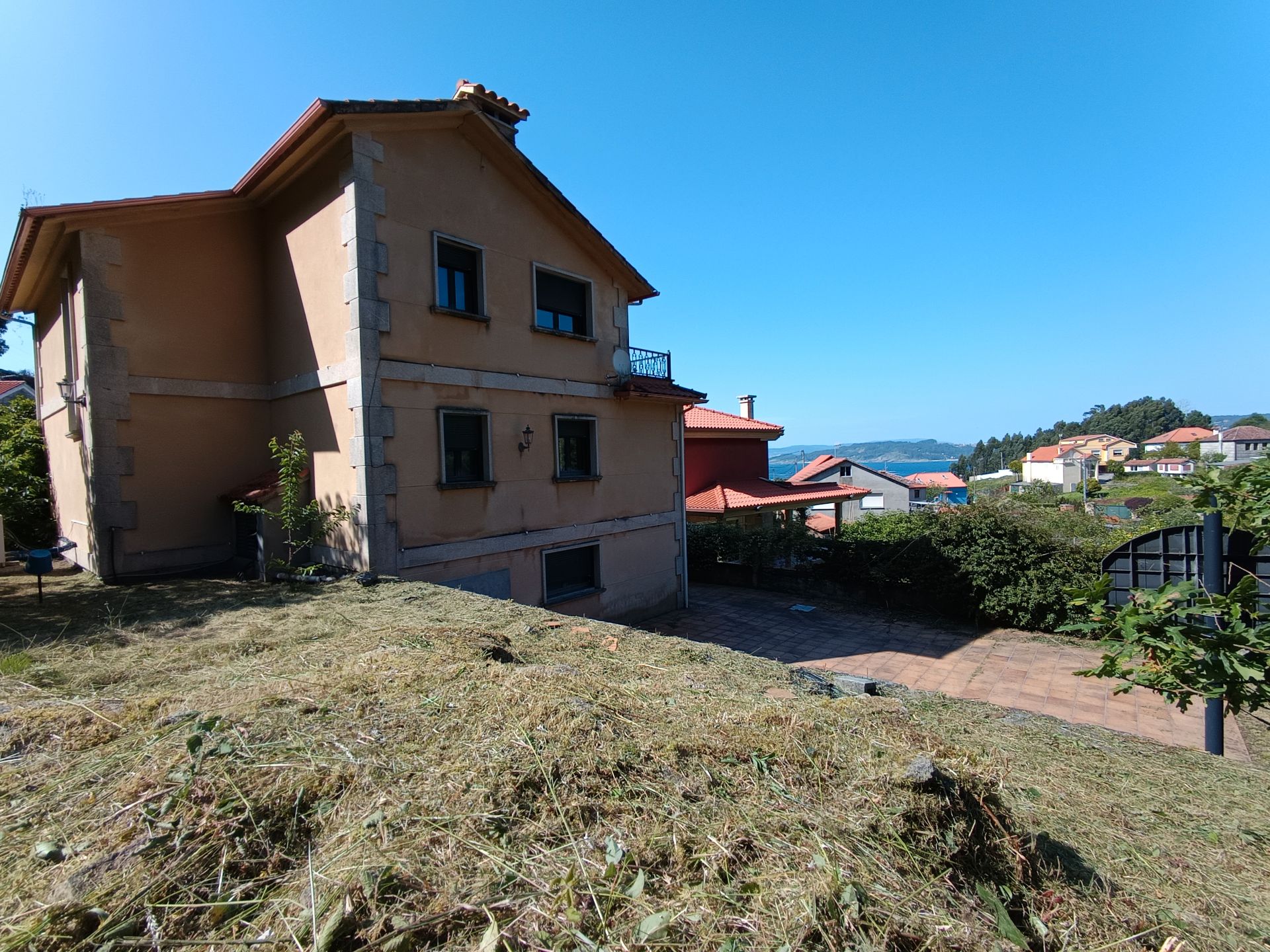 Exterior view of House or chalet for sale in Cangas   with Heating, Private garden and Parquet flooring