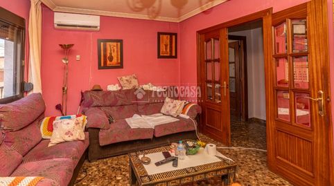 Foto 2 de Casa adosada en venta en Zona Hospital, Linares
