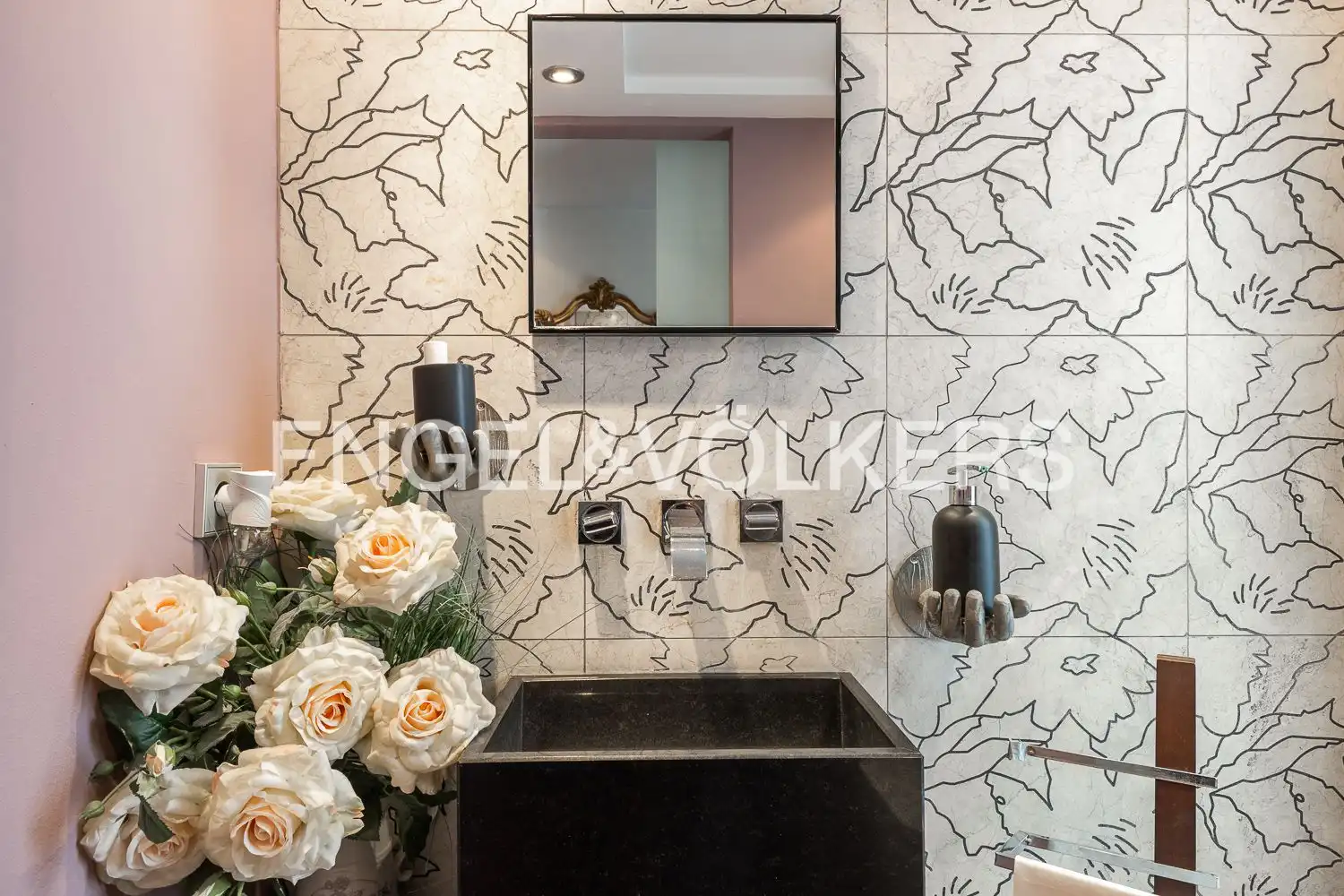 Bathroom of Attic for sale in Dénia  with Air Conditioner, Heating and Terrace