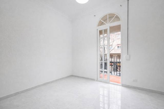 Piso en Venta en Carrer de Còrsega en El Camp d'en Grassot i Gràcia Nova