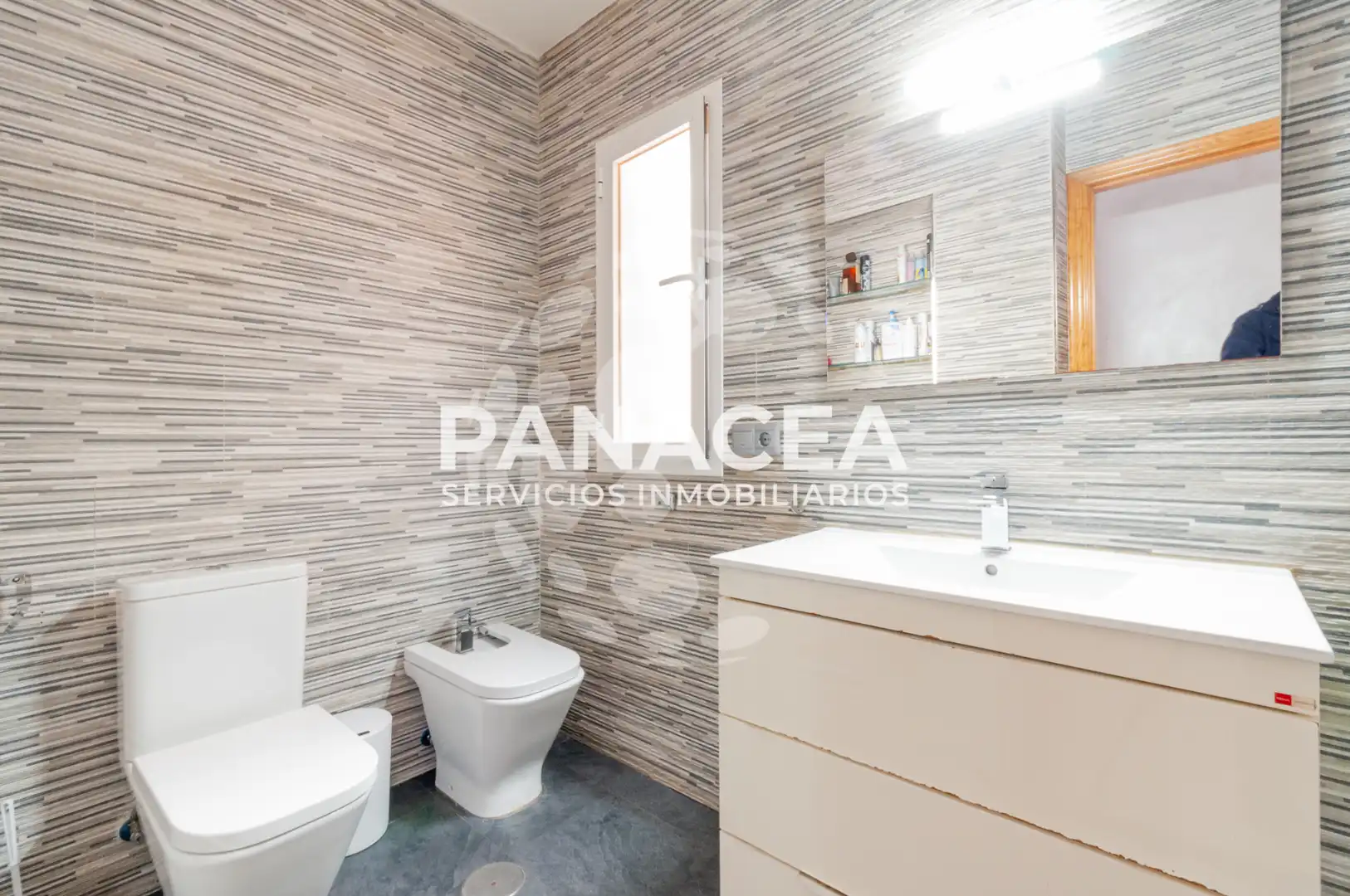 Flat for sale in Roquetas de Mar  with Furnished, Microwave and TV