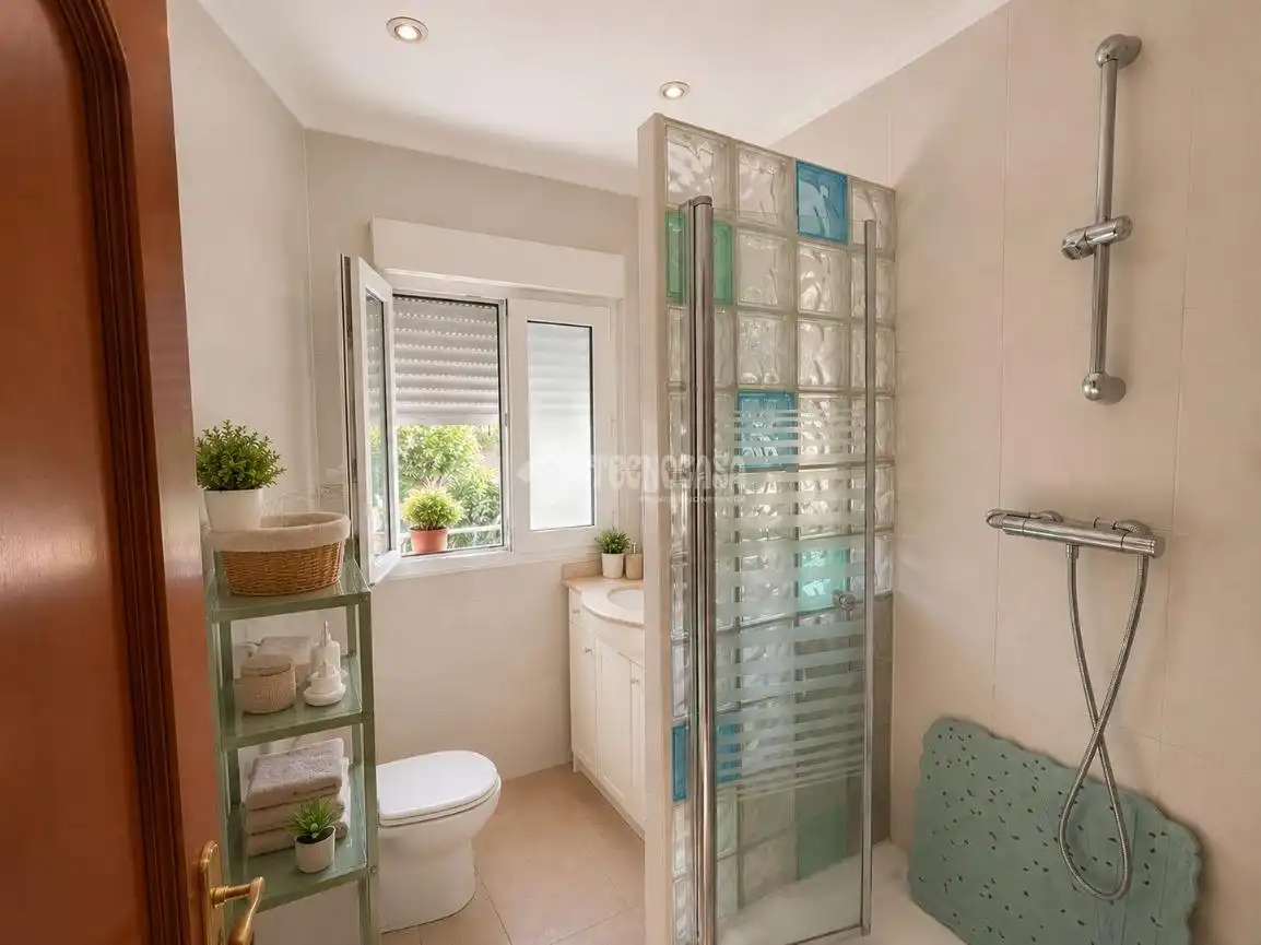 Bathroom of Flat for sale in Santander  with Balcony