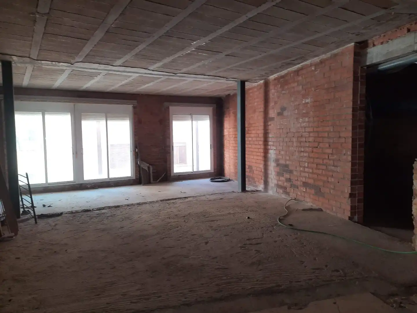 Edificio en venta en Temple