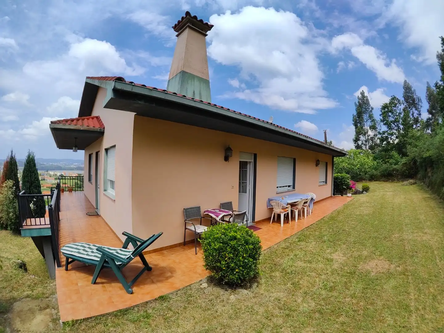 Casa con jardín en venta en Avenida Algeciras 0, imagen 2