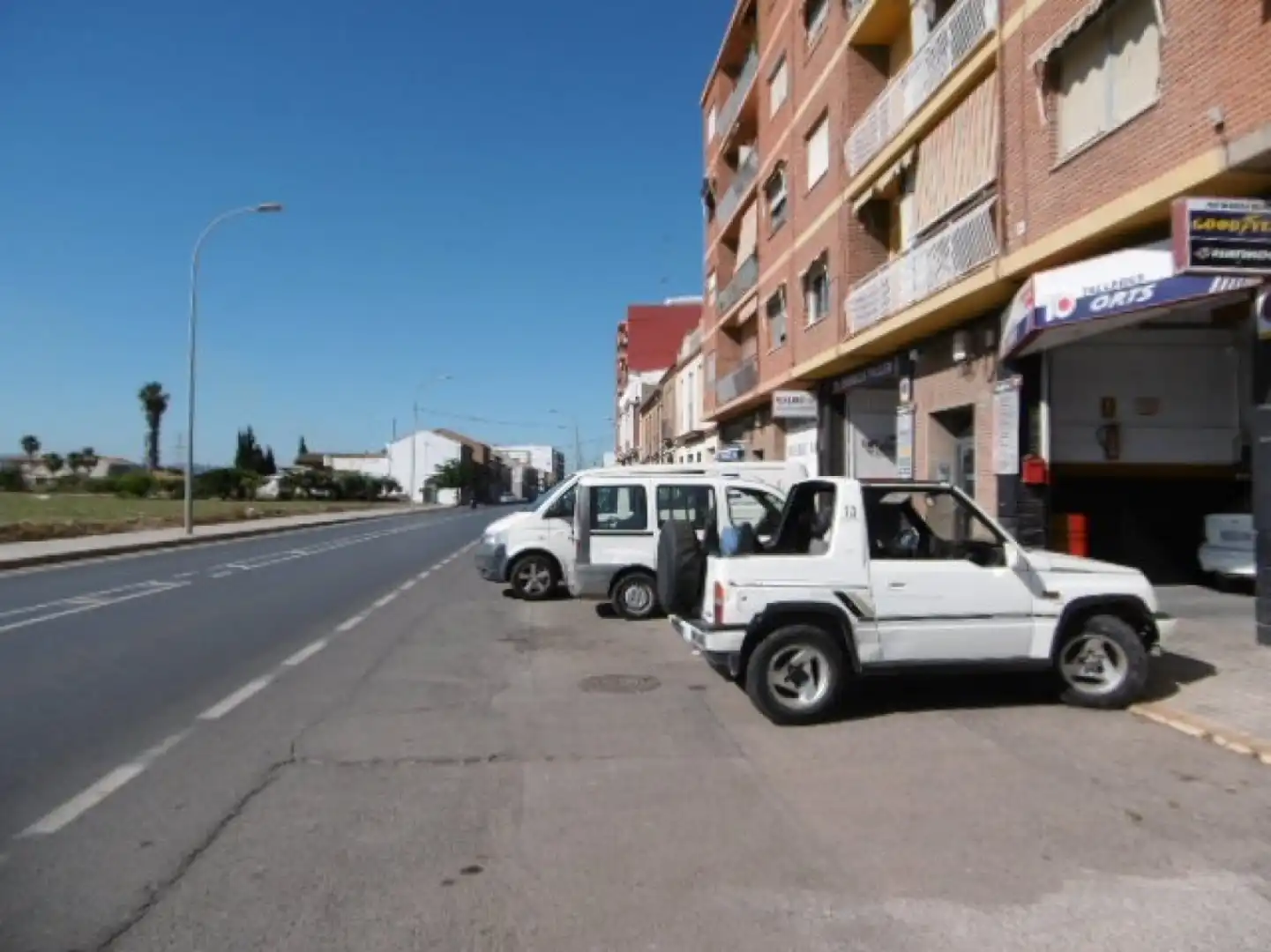 Vista exterior de Local en venta en Valencia