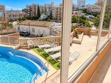 Piso con piscina en venta en Ponent