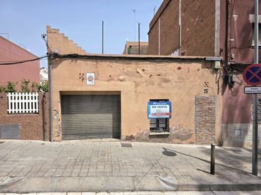 Terrenos y solares en venta en Salut - Lloreda