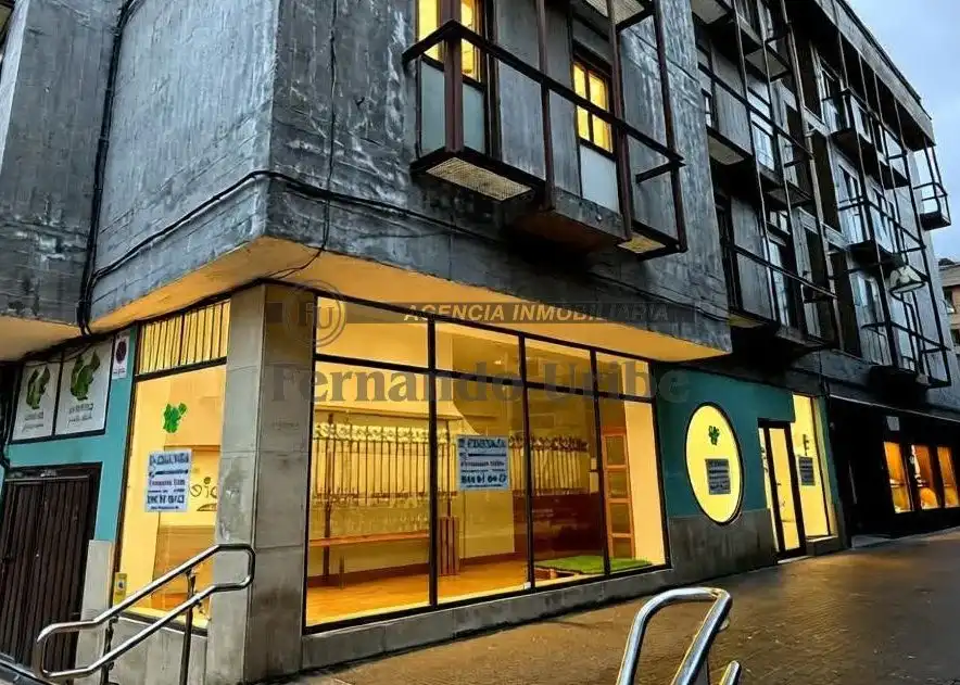 Local comercial en venda a Andra Mari Kalea