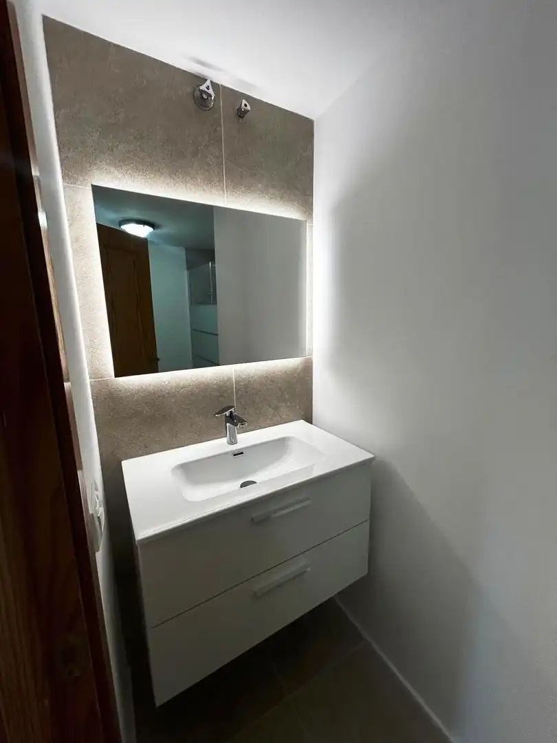 Baño de Piso de alquiler en  Palma de Mallorca con Aire acondicionado, Calefacción y Terraza