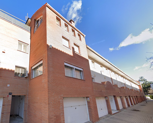 Exterior view of Single-family semi-detached for sale in Castellar del Vallès