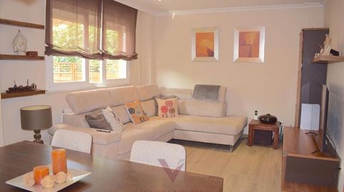 Foto 2 de Casa adosada en venta en Embajador, 4, Monterrubio de Armuña, Salamanca