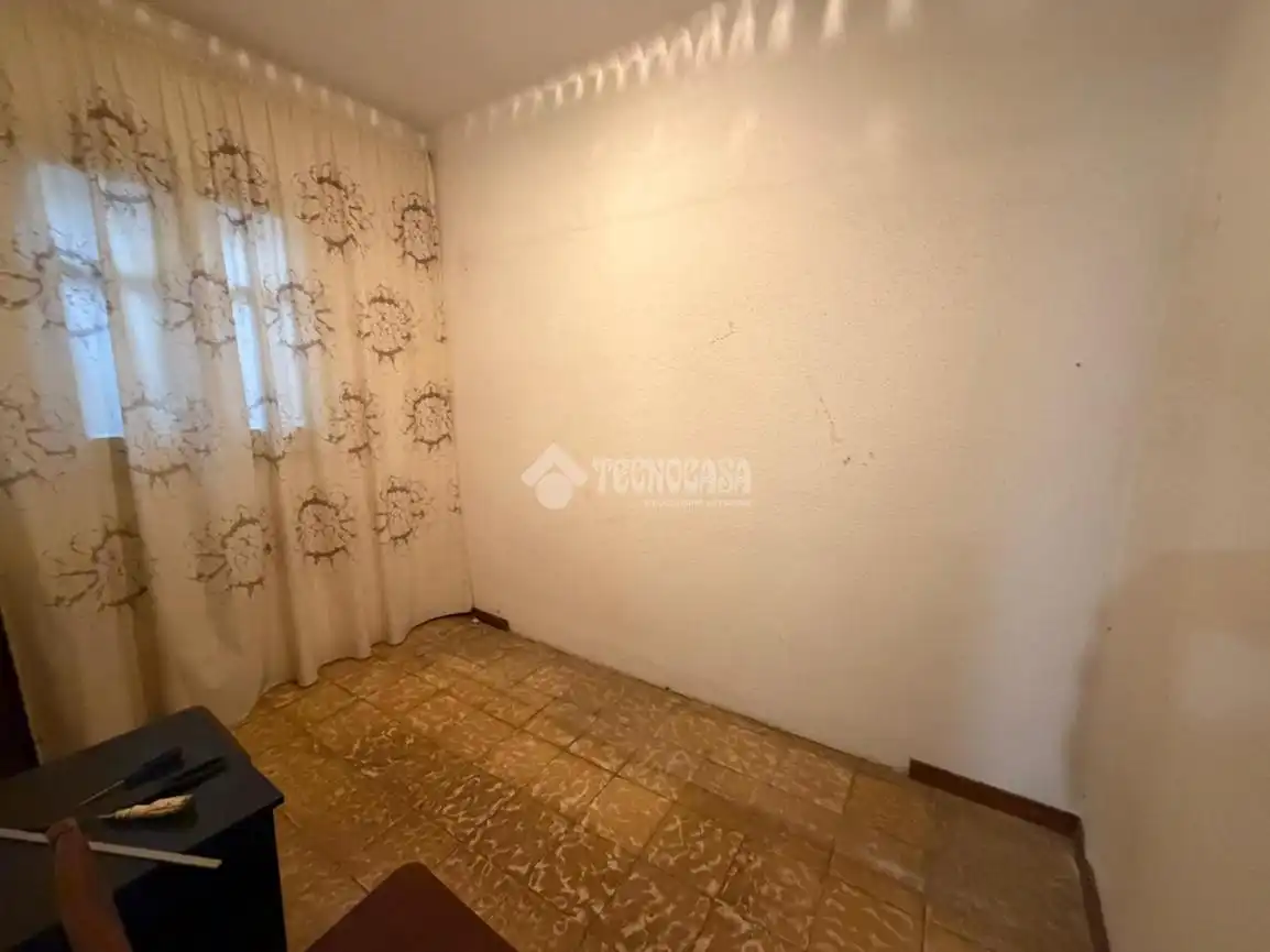 Habitación de Piso en venta en L'Hospitalet de Llobregat con Balcón