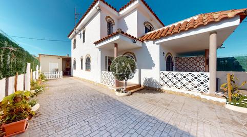 Photo 3 of Single-family semi-detached for sale in Carrer de L’ Areny, 11, Platja de Mont-roig, Tarragona