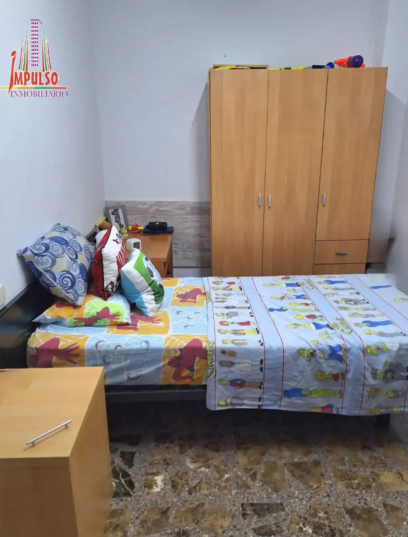 Habitación de Piso en venta en Albacete con Calefacción, Trastero y Balcón