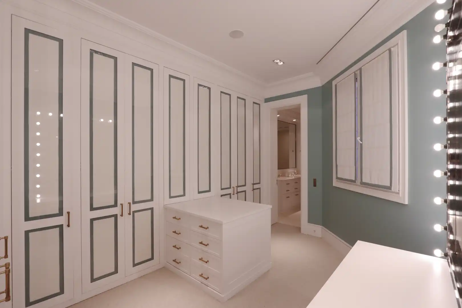 Bedroom of Flat for sale in Madrid  with Air Conditioner, Heating and Storage room