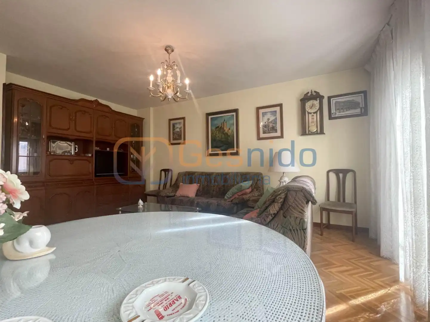 Sala de estar de Piso de alquiler en Segovia con Calefacción, Parquet y Terraza