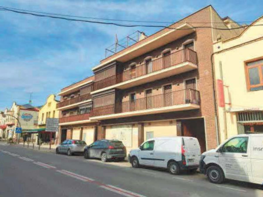 Vista exterior de Garatge en venda en Bellcaire d'Urgell