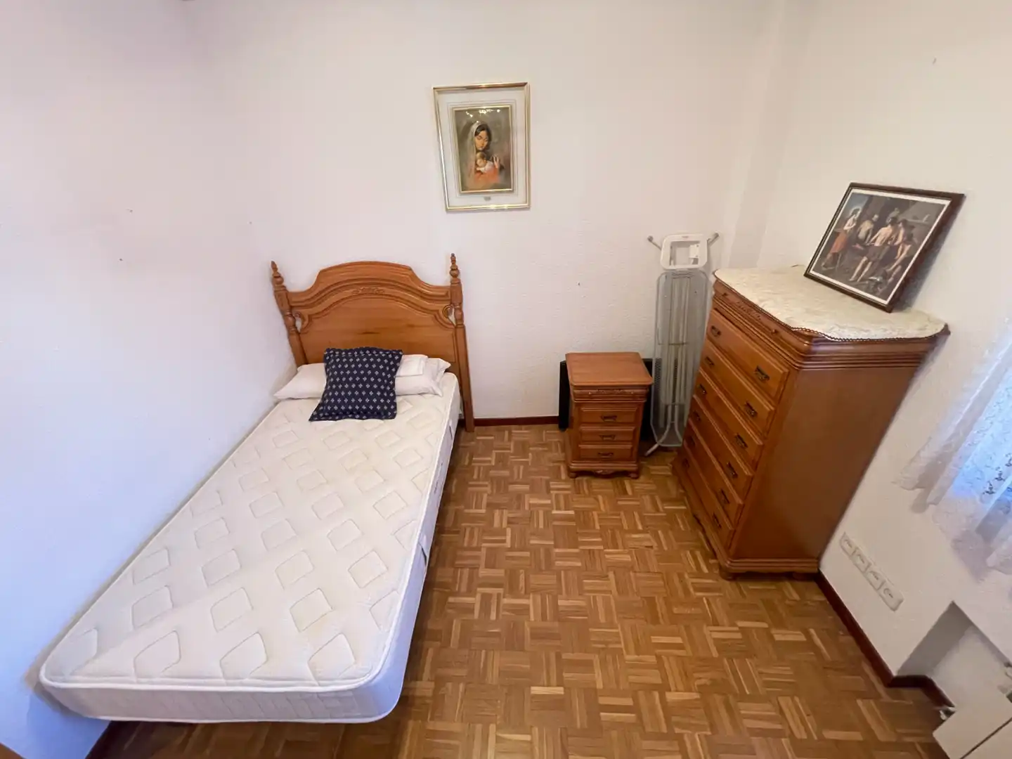 Dormitori de Pis en venda en Madrid amb Calefacció, Terrassa i Traster