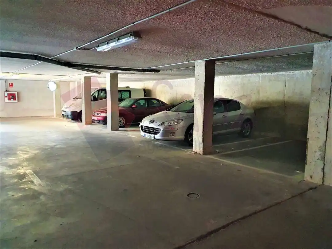 Parking of Garage for sale in  Logroño