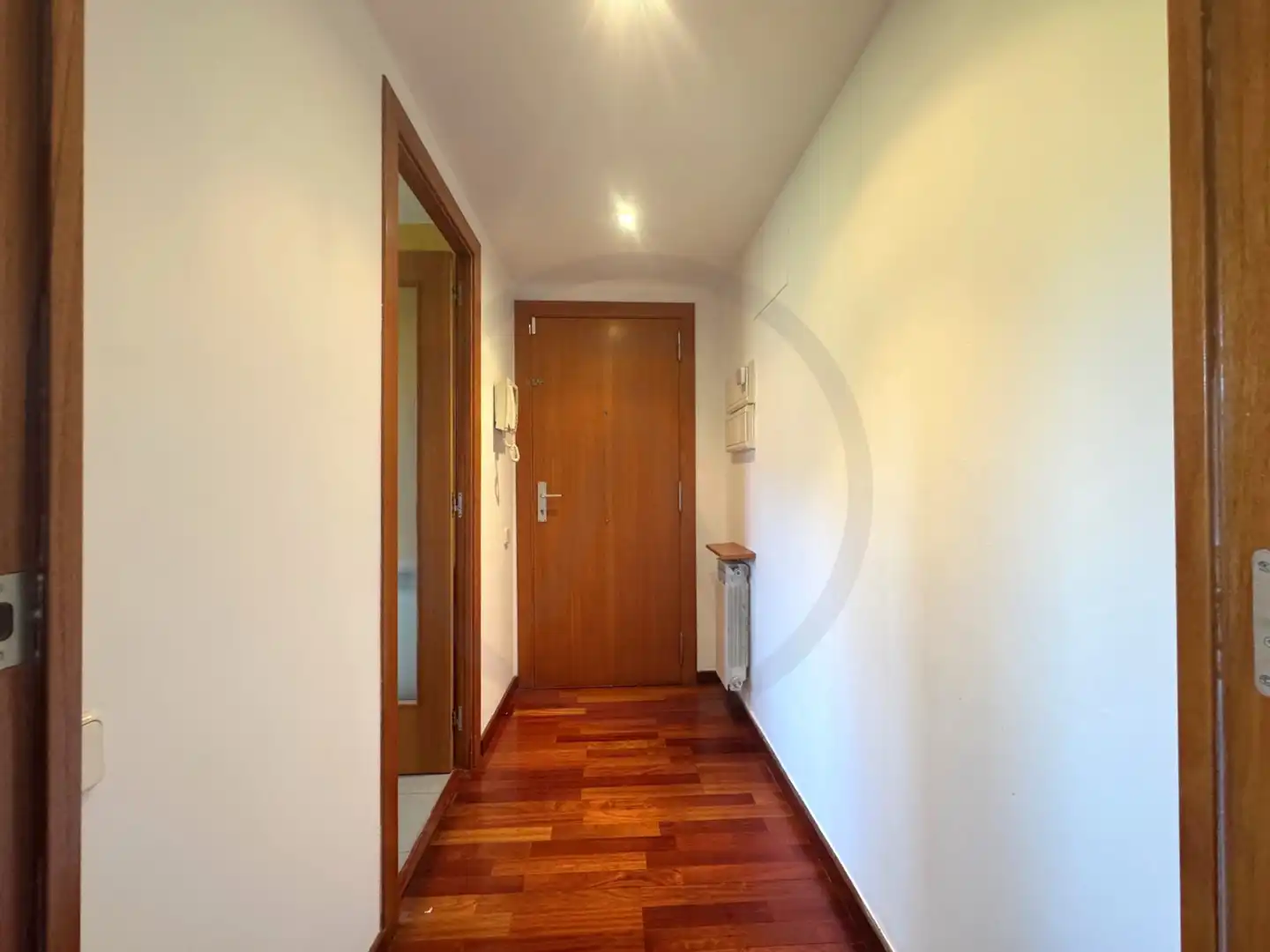 Wohnung zum Verkauf in Terrassa mit Klimaanlage, Heizung und Parkett