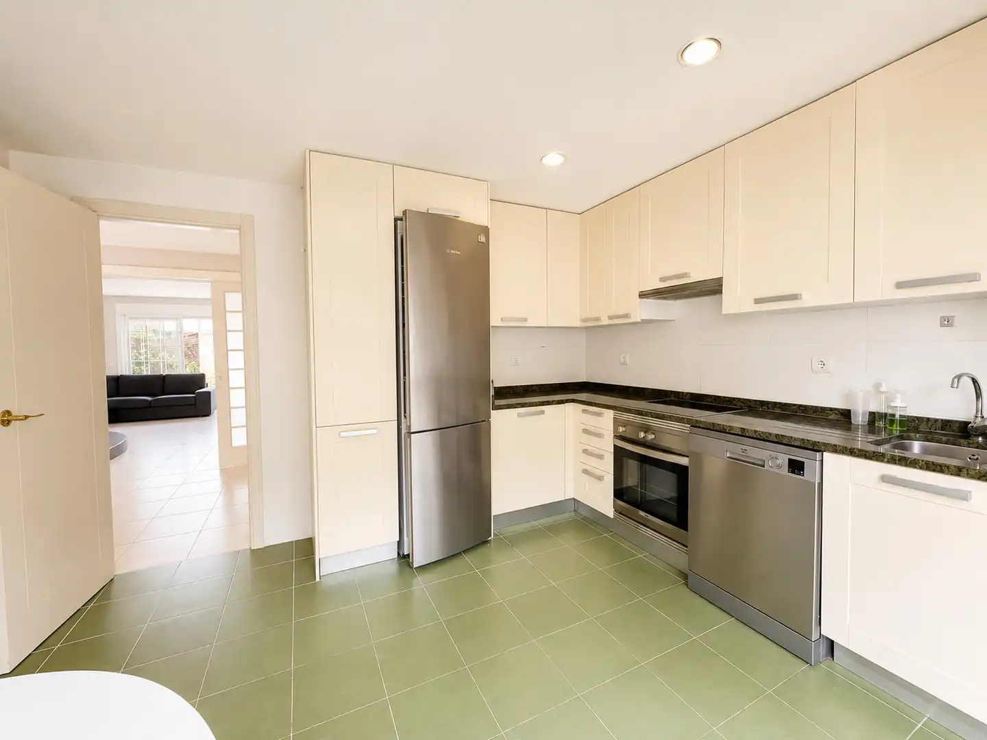 Kitchen of Detached homes for sale in Rivas-Vaciamadrid  with Air Conditioner, Heating and Private garden