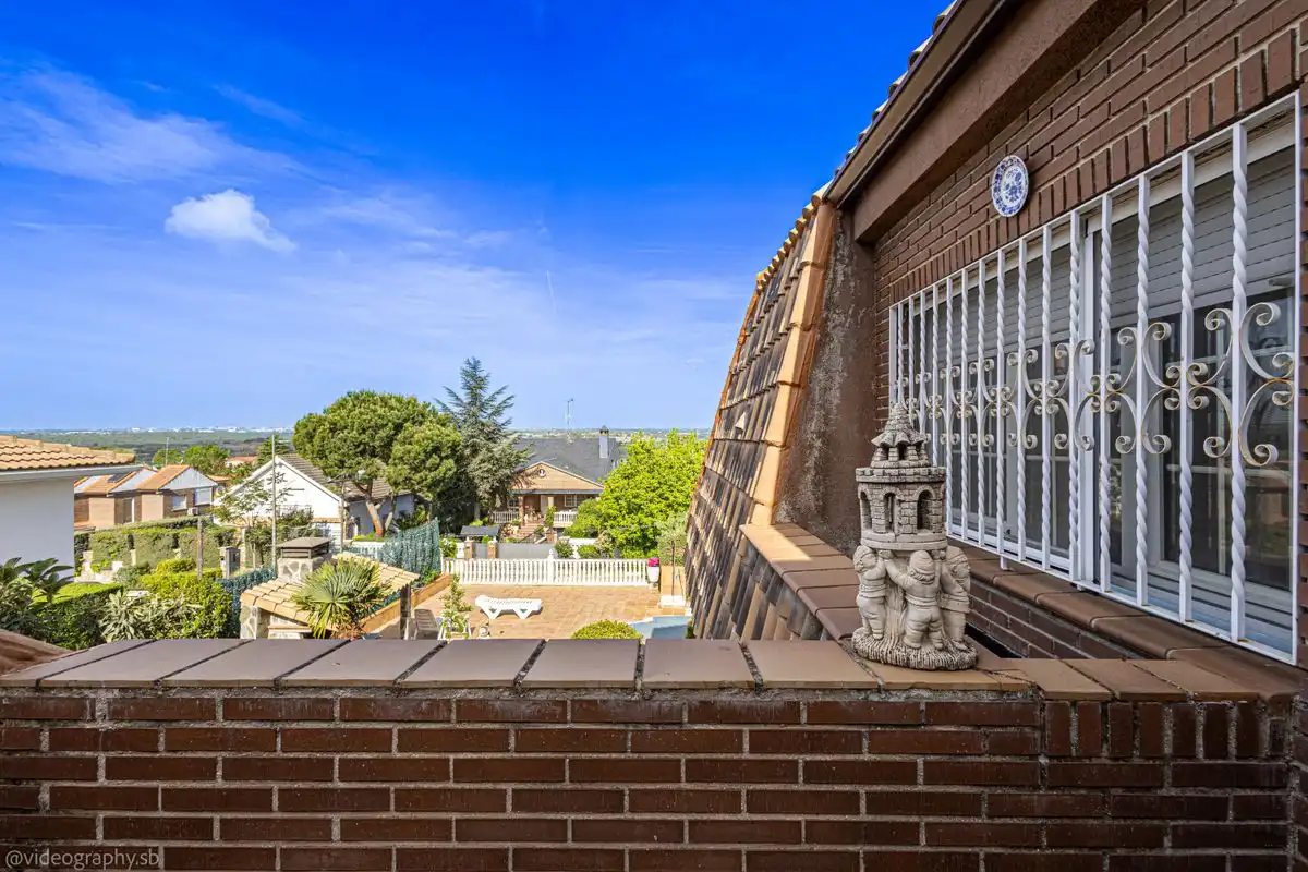 Vista exterior de Casa o chalet en venta en Móstoles con Aire acondicionado, Calefacción y Jardín privado