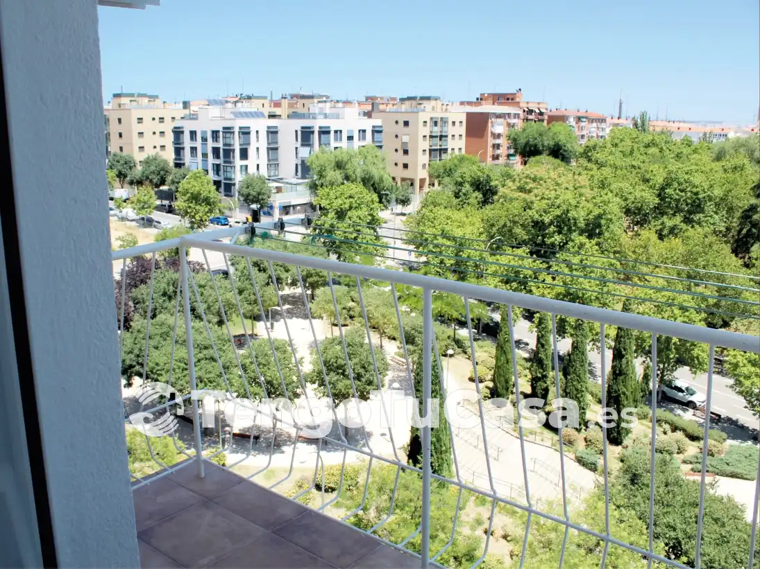 Außenansicht von Wohnung zum Verkauf in Madrid mit Klimaanlage, Heizung und Parkett