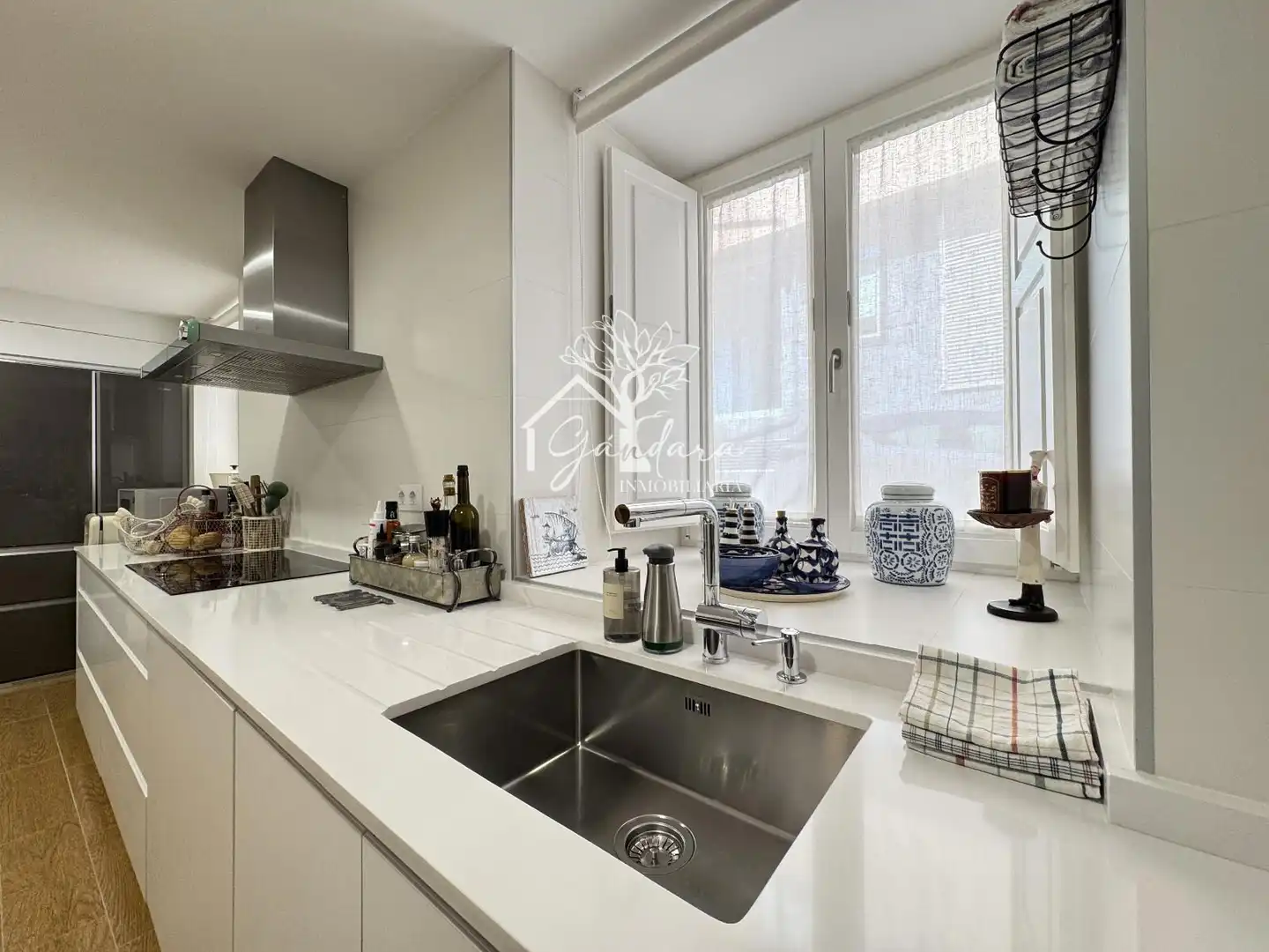 Küche von Wohnung zum Verkauf in Ares mit Heizung, Terrasse und Ofen