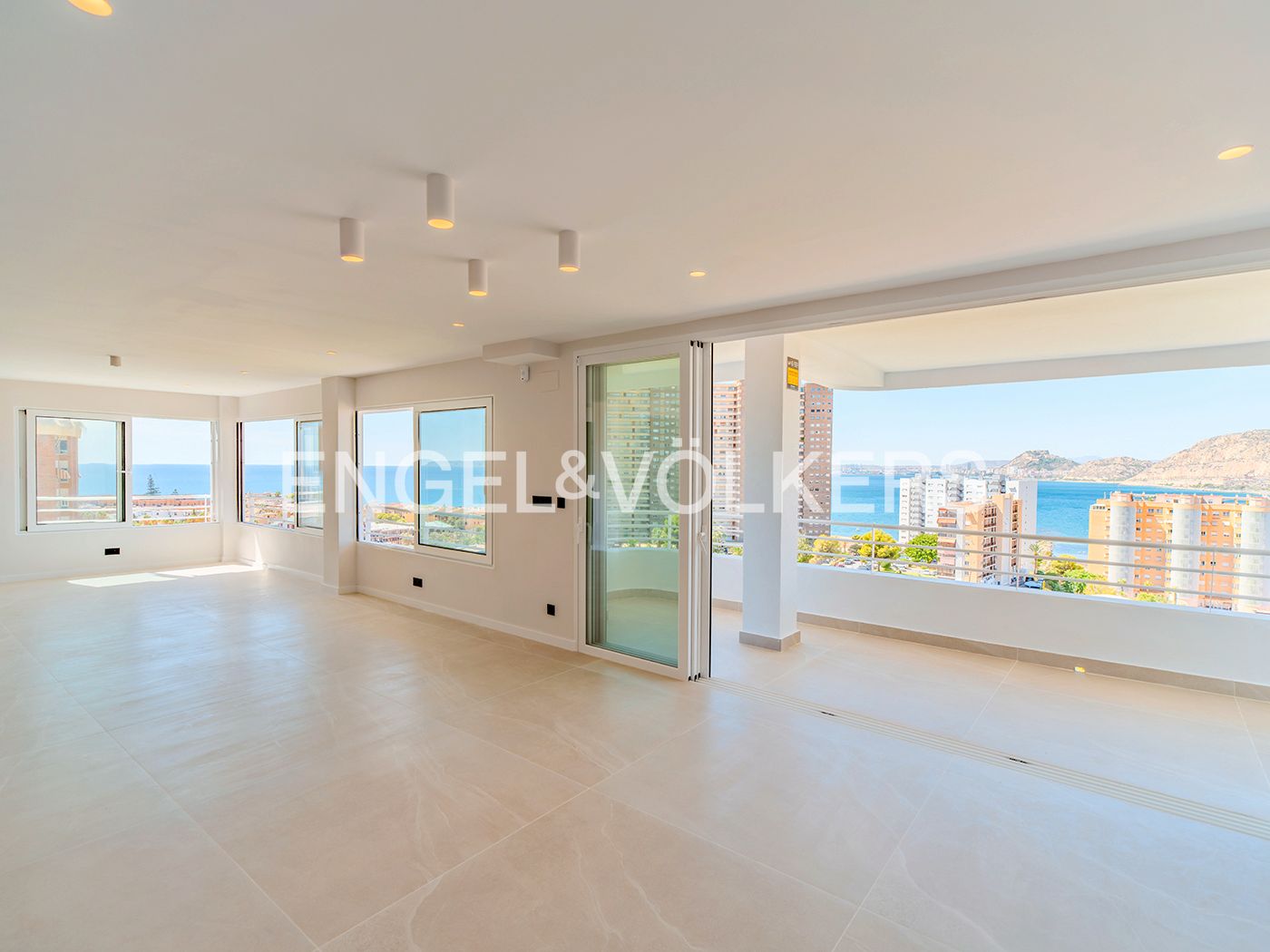 Exterior view of Attic for sale in Alicante / Alacant  with Air Conditioner, Heating and Terrace