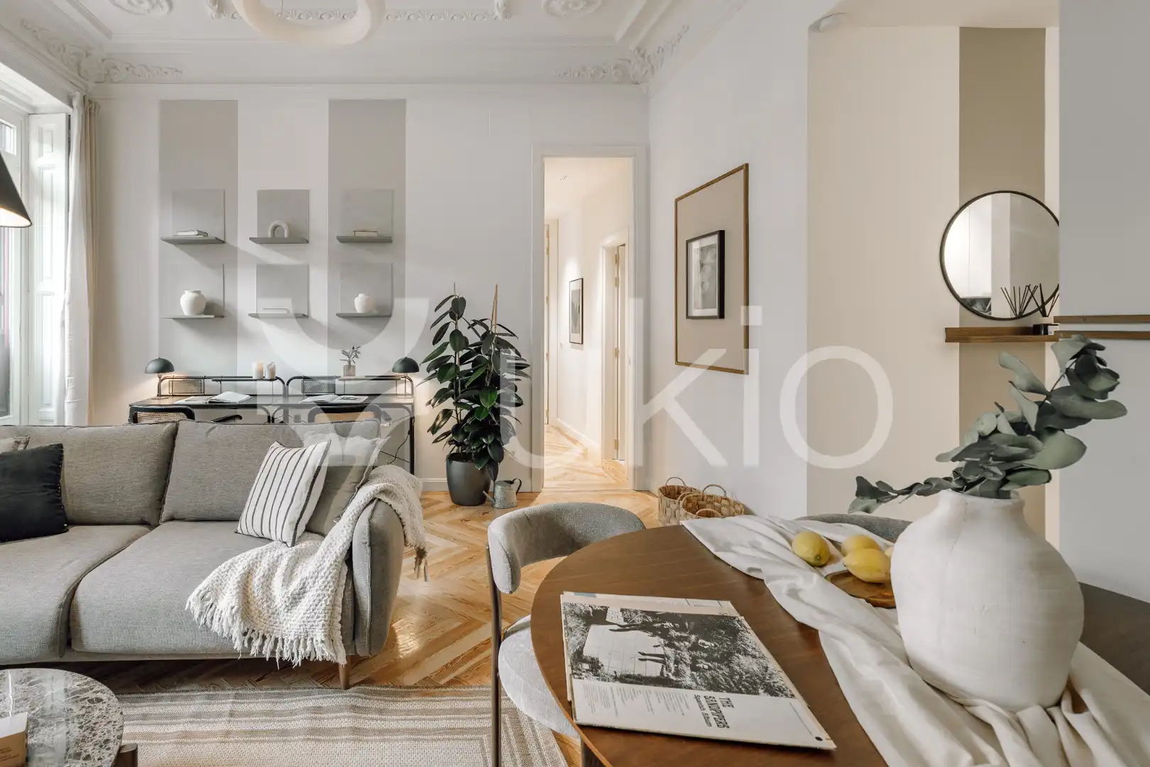 Sala de estar de Apartamento de alquiler en Madrid con Aire acondicionado, Calefacción y Amueblado